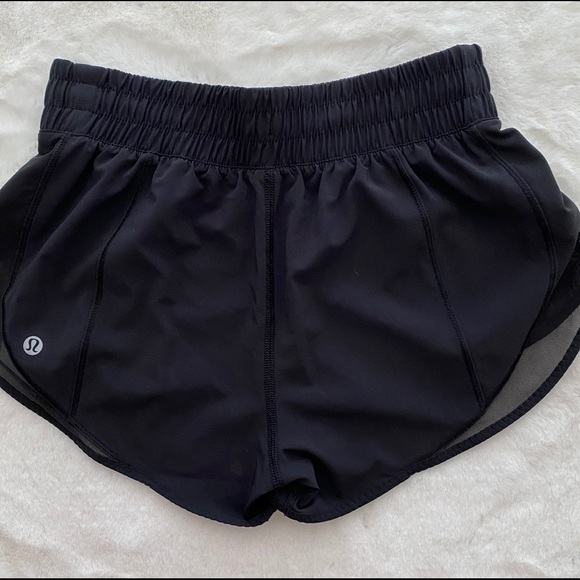 lululemon athletica Pants - LULULEMON Solid Black Running Shorts Size 2